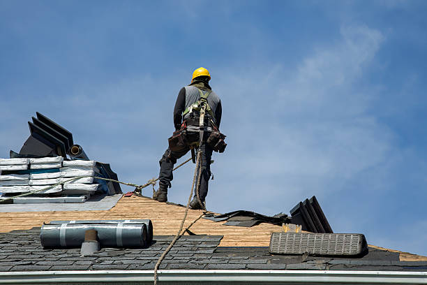 Professional Flat Roof Repair technician working in Marlin, TX